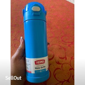 Thermos FUNtainer Kids Blue Water Bottle 16 oz Vacuum Insulated